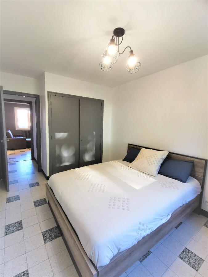 Appartement Tout Confort Refait A Neuf Moulins  Luaran gambar